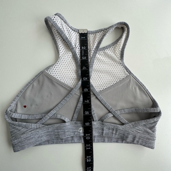 Lorna Jane “ move freely” sports bra Gray marl stripe X Small pre owned - Picture 9 of 10